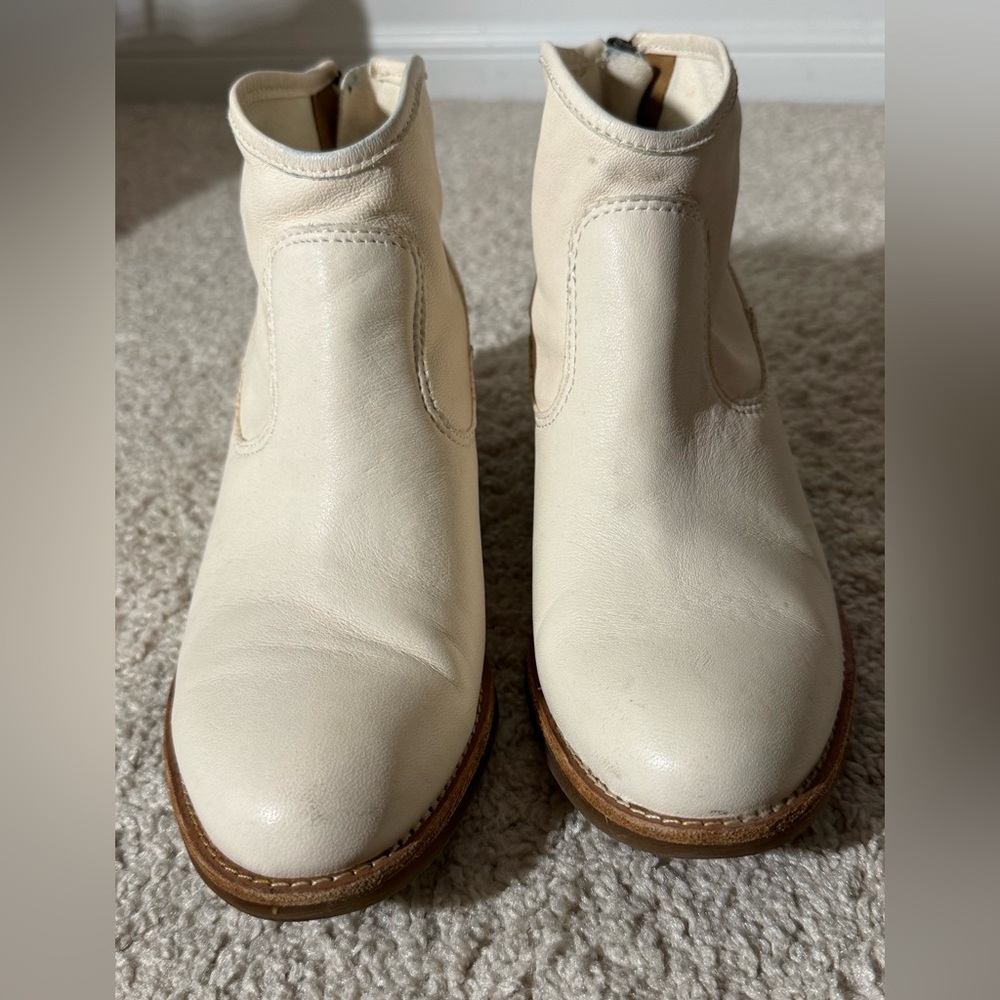 Sofft Aisley Beige Leather Ankle Boots Leather Zip Booties Size 6.5 - Picture 6 of 13